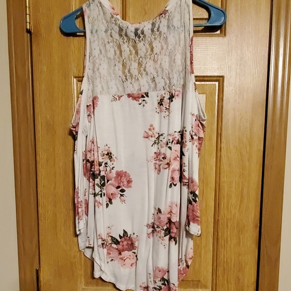 Shirt - Picture 3 of 3